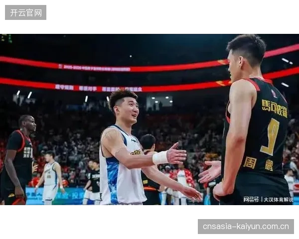 孙铭徽在半决赛中扮演了发动机角色，用精准传球带领广厦队击败深圳队。